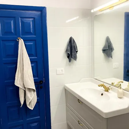 Arnold's Ocean View, Air Conditioner, Апартаменти *