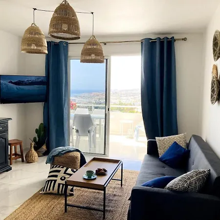 Arnold's Ocean View, Air Conditioner, Адехе